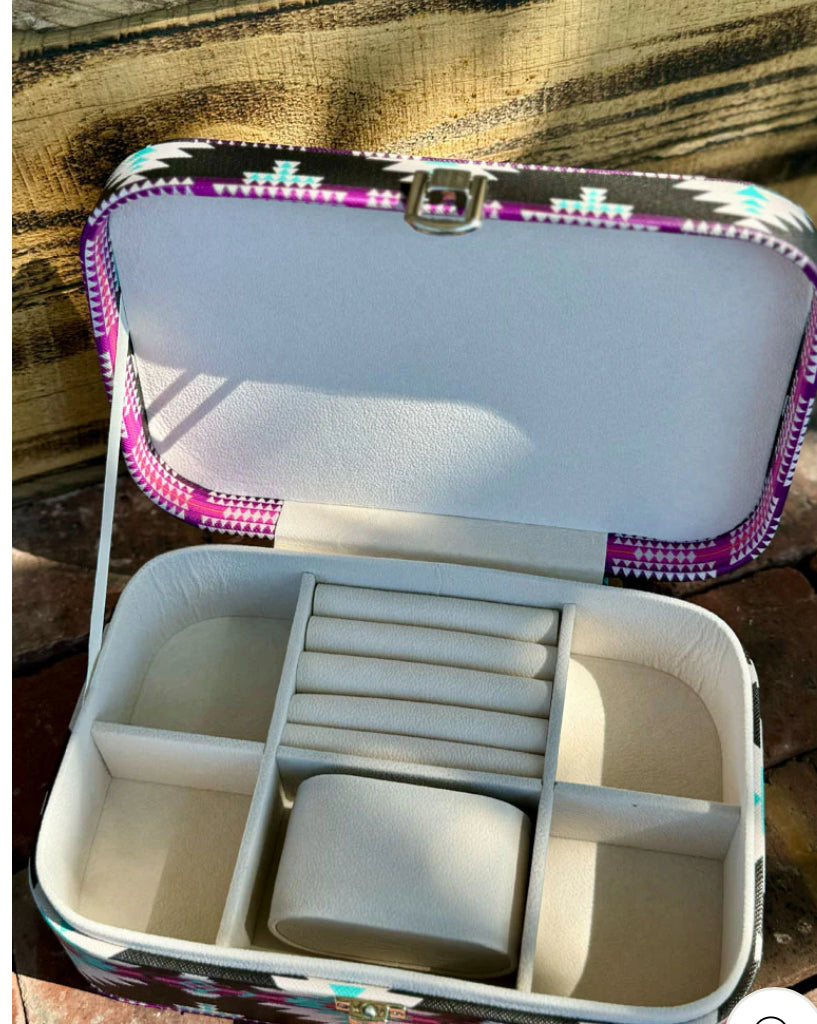 Cheyanne Jewelry box