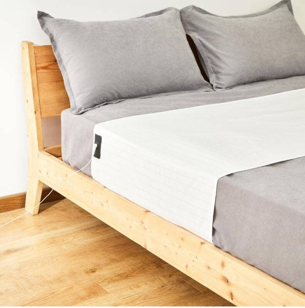 Grounding Bed Sheet