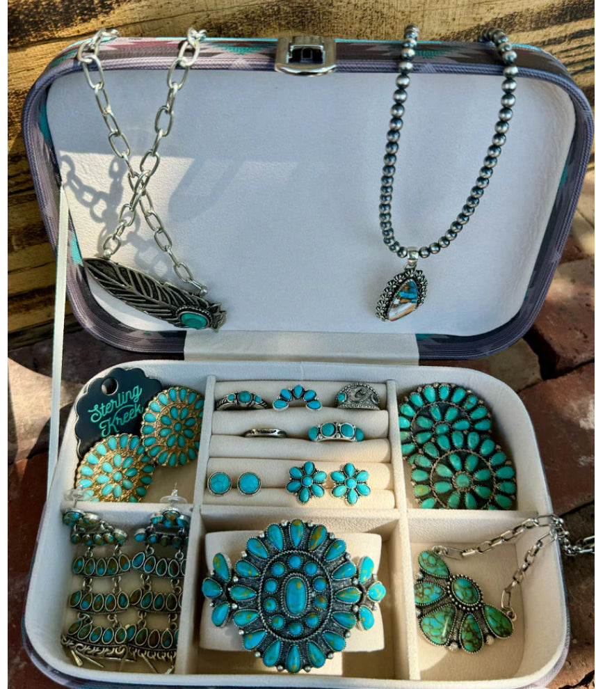 Lakeside lovin’ jewelry box